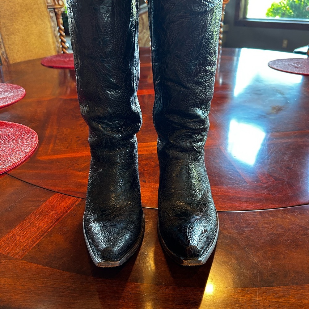 Lucchese deep maroon almost black Heeled Boots Classic Design